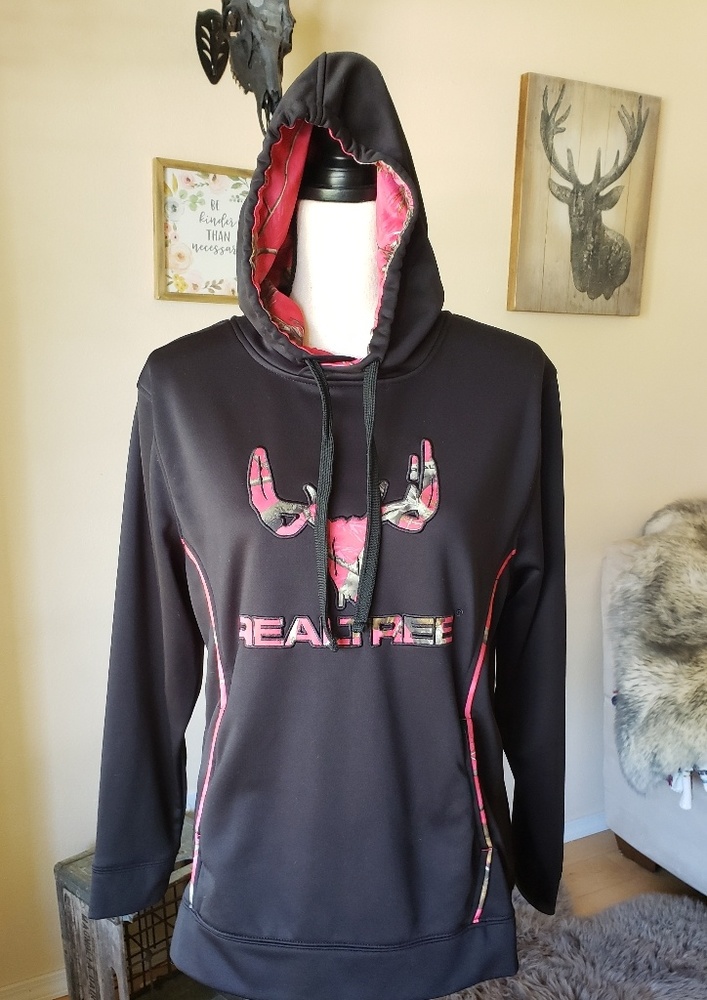 🆕️💕Black Realtree hoodie